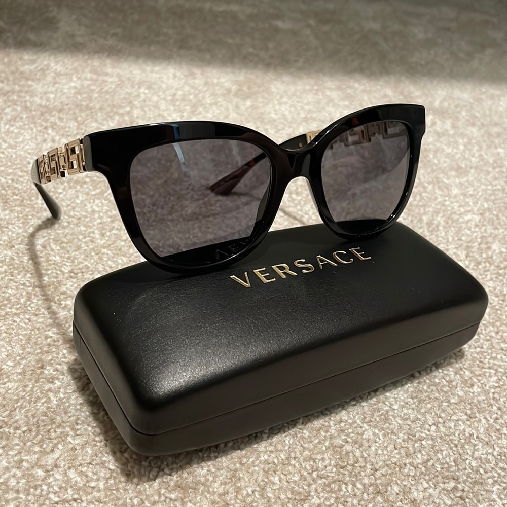NWOT Versace Sunglasses